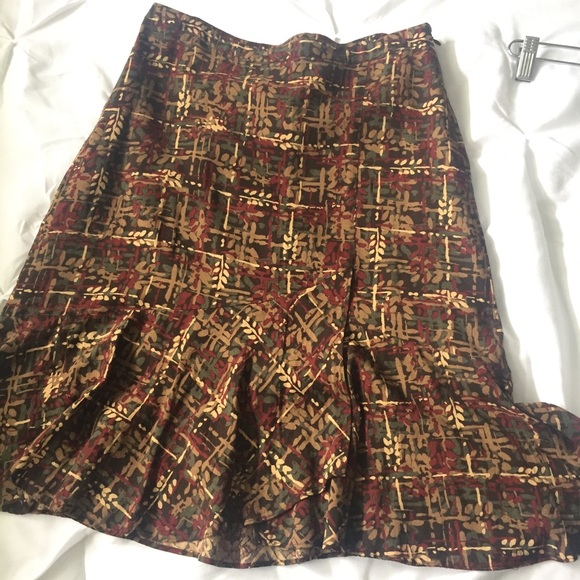 Ann Taylor Loft Skirt NWOT - Picture 2 of 3